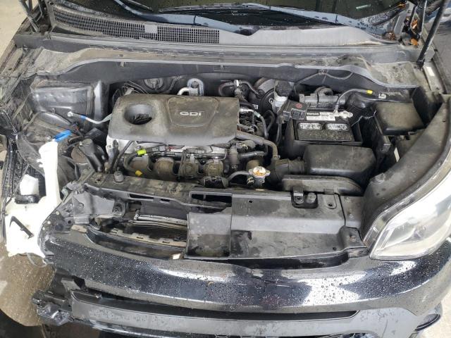 KNDJN2A29K7652076 - 2019 KIA SOUL BLACK photo 12