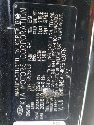 KNDJN2A29K7652076 - 2019 KIA SOUL BLACK photo 13