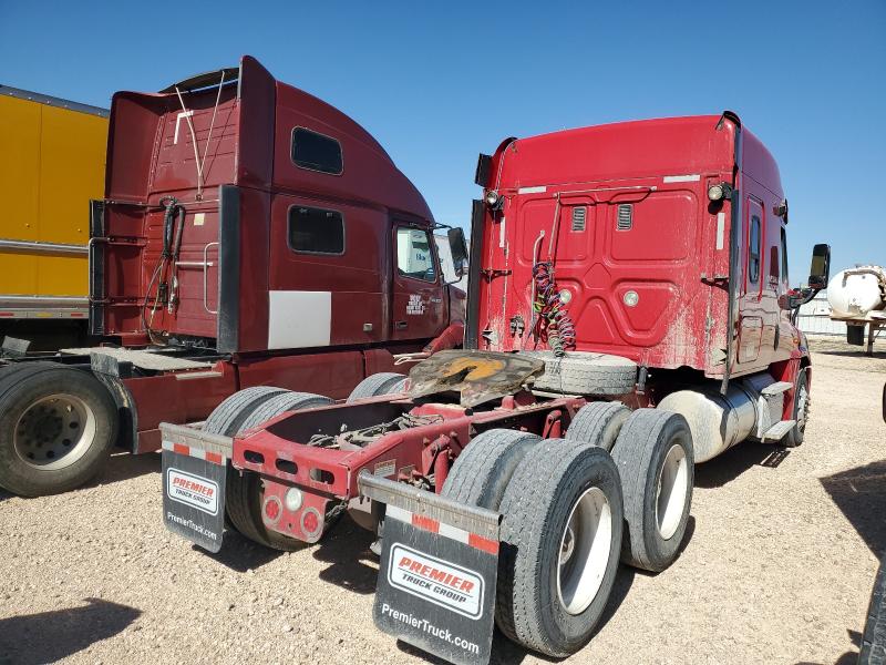 3AKJGLDVXHSHT8454 - 2017 FREIGHTLINER CASCADIA 1 أحمر صورة 4