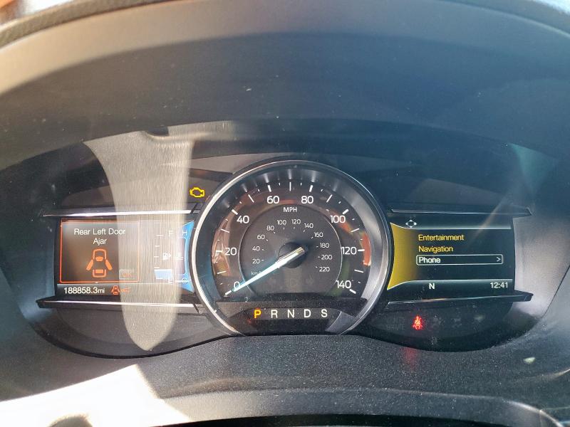 1FM5K8D8XJGA04947 - 2018 FORD EXPLORER XLT Schwarz Foto 9