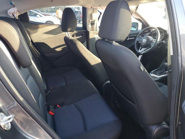 3MYDLBYV4JY308236 - 2018 TOYOTA YARIS IA 灰色 照片 10