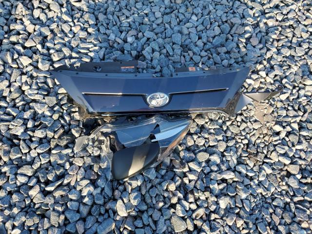 3MYDLBYV4JY308236 - 2018 TOYOTA YARIS IA 灰色 照片 12