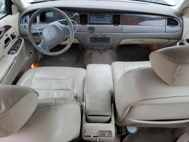 1LNHM82W4XY640002 - 1999 LINCOLN TOWN CAR SIGNATURE Золотий фото 8