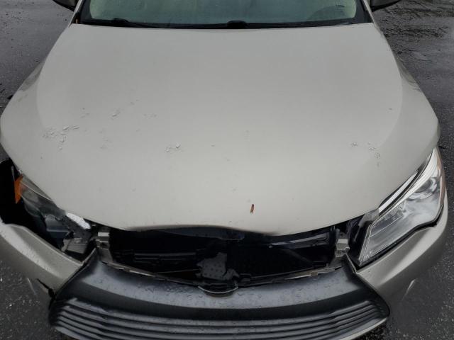 4T1BF1FK3HU444642 - 2017 TOYOTA CAMRY LE 金色 照片 11