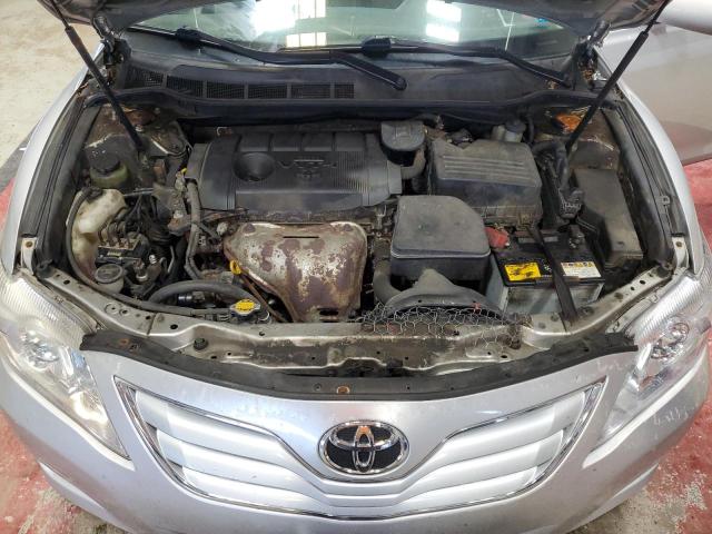 4T1BF3EK5BU155122 - 2011 TOYOTA CAMRY BASE SILVER photo 12