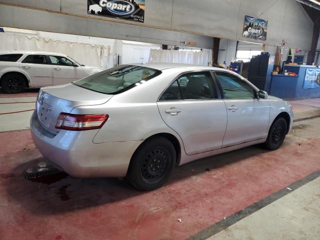 4T1BF3EK5BU155122 - 2011 TOYOTA CAMRY BASE SILVER photo 3