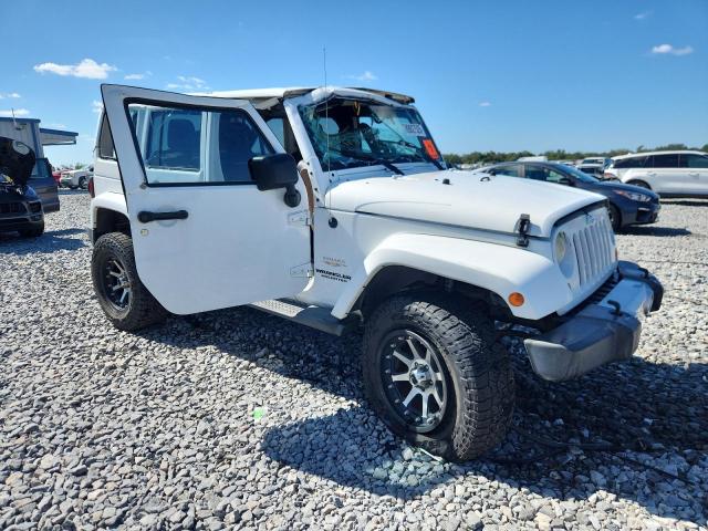 1C4BJWEG5DL514073 - 2013 JEEP WRANGLER U SAHARA WHITE photo 4