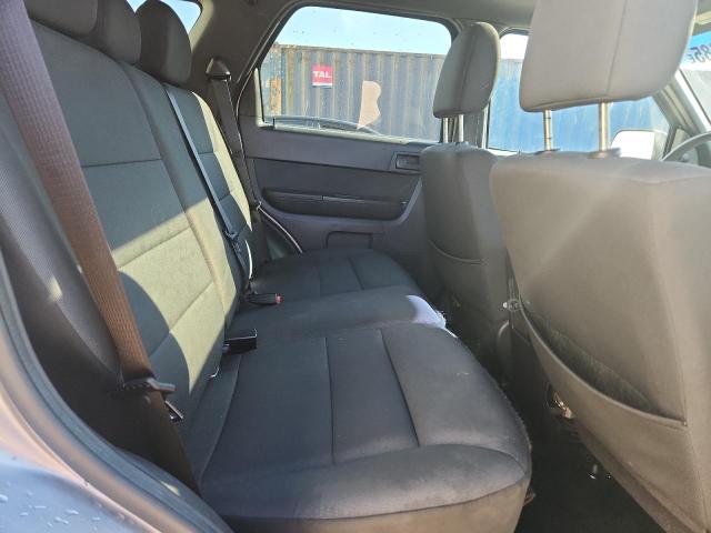 1FMCU9DG4BKB24899 - 2011 FORD ESCAPE XLT Күміс фото 11