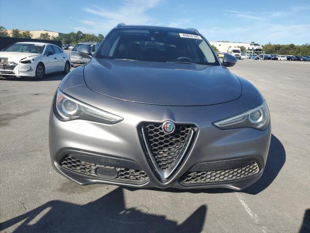 ZASFAKBNXJ7B98405 - 2018 ALFA ROMEO STELVIO TI Серебристый фото 5