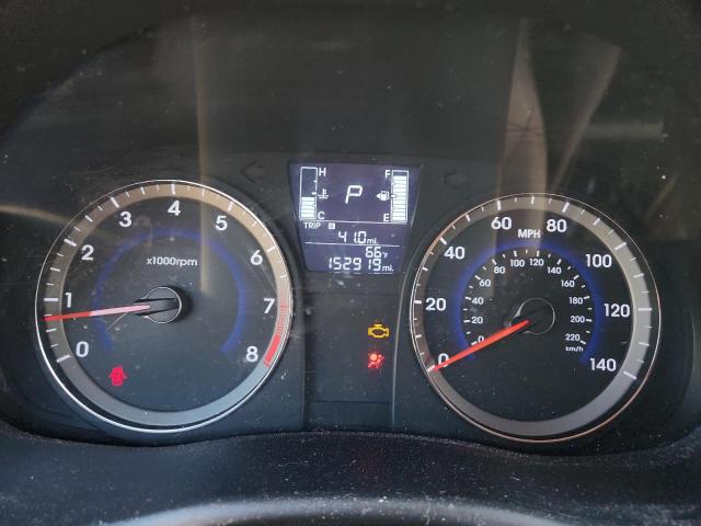 KMHCT4AE3GU071665 - 2016 HYUNDAI ACCENT SE WHITE photo 9