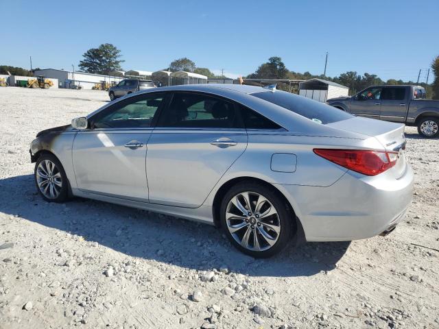 5NPEC4AC1DH593406 - 2013 HYUNDAI SONATA SE 银色 照片 2