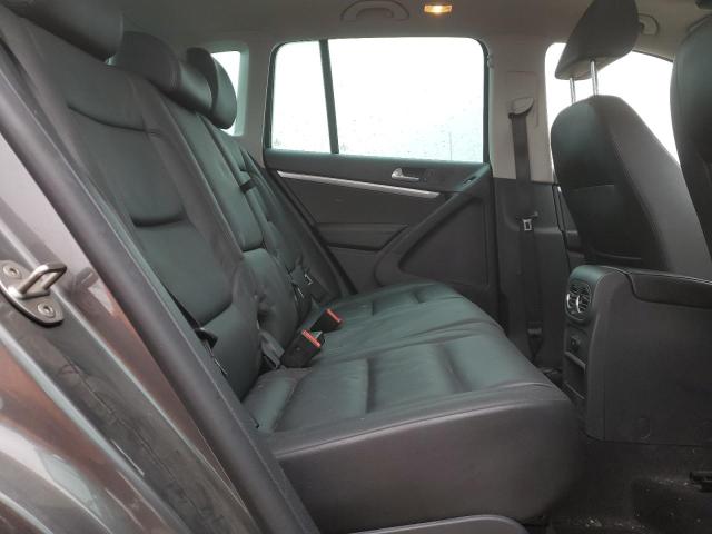 WVGJV3AX8EW606455 - 2014 VOLKSWAGEN TIGUAN S GRAY photo 11