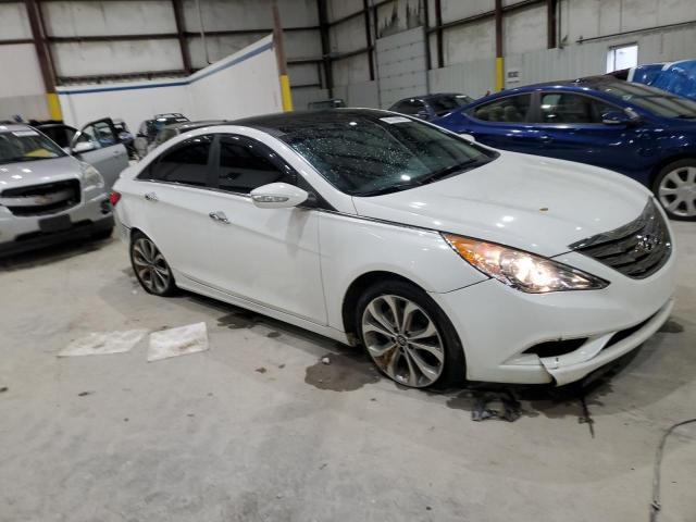 5NPEC4AB1DH799896 - 2013 HYUNDAI SONATA SE 白色 照片 4