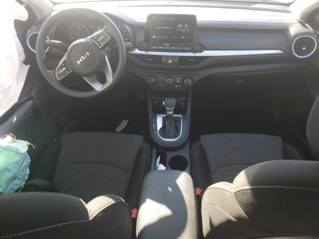 3KPF24AD8NE459062 - 2022 KIA FORTE FE BLUE photo 8