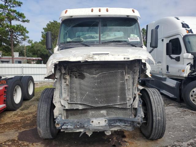 3AKJGEBGXFSGS0241 - 2015 FREIGHTLINER CASCADIA WHITE photo 9