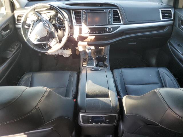 5TDJZRFH6HS440003 - 2017 TOYOTA HIGHLANDER SE Синій фото 8