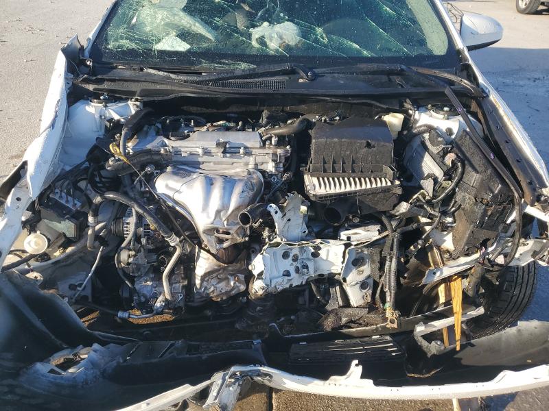 4T1BF1FK3EU442742 - 2014 TOYOTA CAMRY L WHITE photo 11