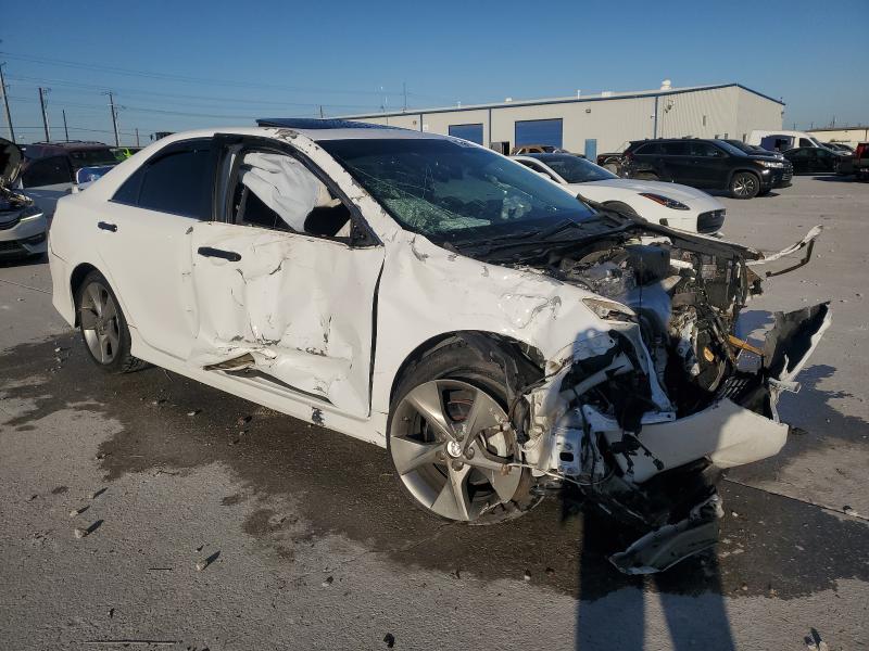 4T1BF1FK3EU442742 - 2014 TOYOTA CAMRY L WHITE photo 4