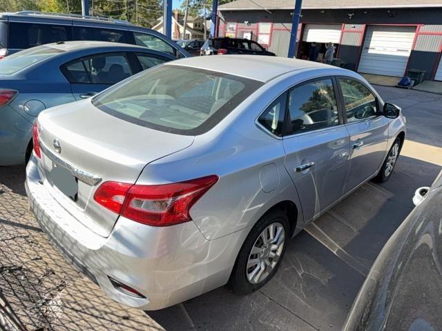 3N1AB7AP7GY267688 - 2016 NISSAN SENTRA S 银色 照片 4