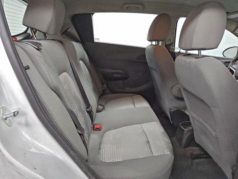 1G1JG6SB6K4143055 - 2019 CHEVROLET SONIC WHITE photo 10