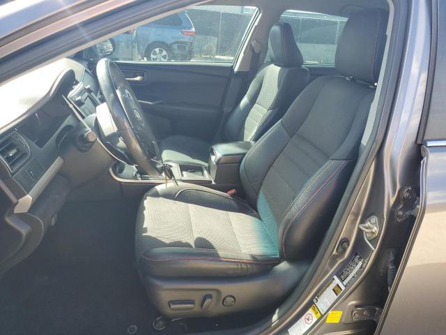 4T1BF1FK3HU283886 - 2017 TOYOTA CAMRY LE ნაცრისფერი ფოტო 7