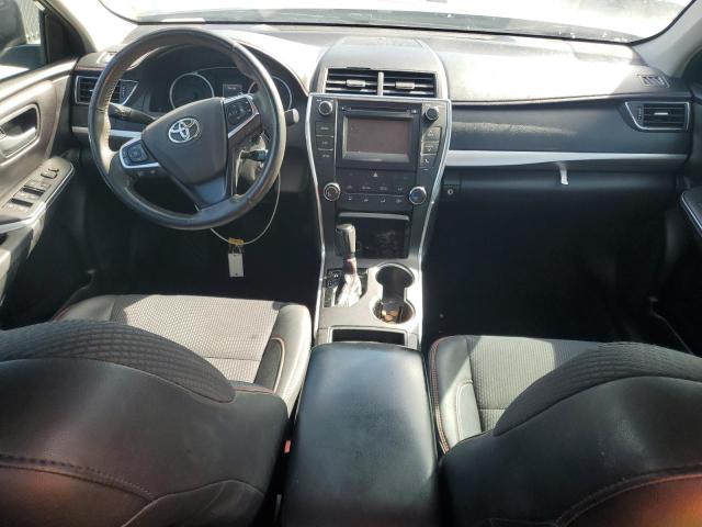 4T1BF1FK3HU283886 - 2017 TOYOTA CAMRY LE ნაცრისფერი ფოტო 8