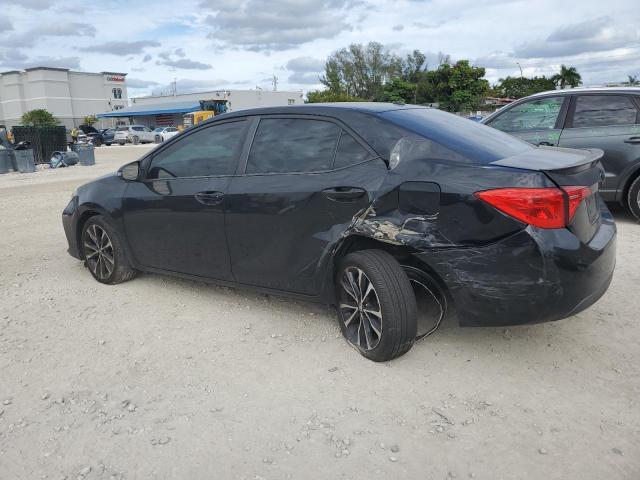 5YFBURHE3JP760142 - 2018 TOYOTA COROLLA L BLACK photo 2