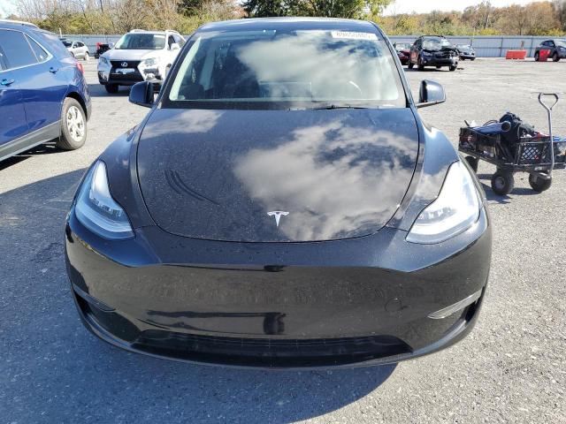 5YJYGDEE8MF125670 - 2021 TESLA MODEL Y Czarny zdjęcie 5