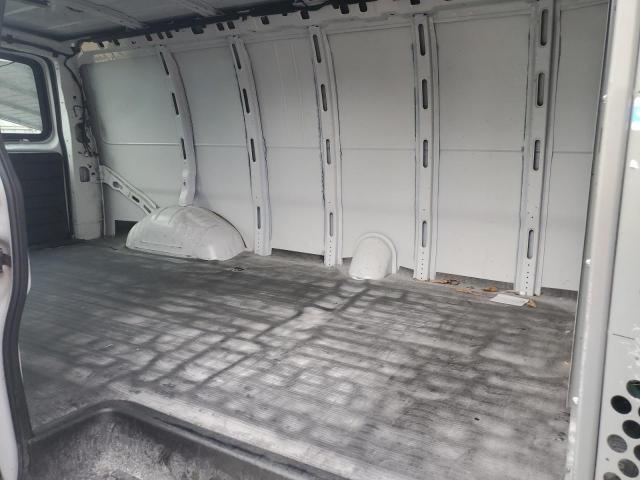 1GCZGHFP9J1284858 - 2018 CHEVROLET EXPRESS G3 白色 照片 11