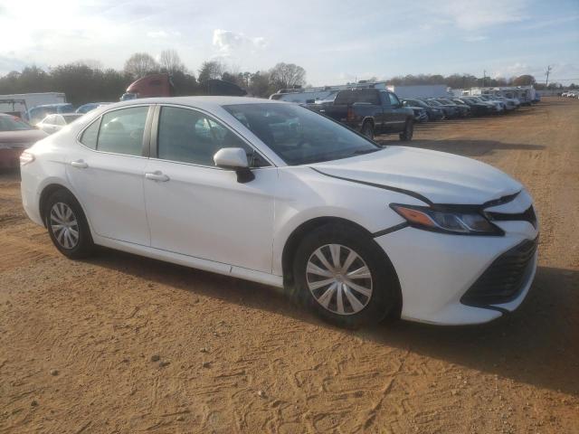4T1B11HK1JU065060 - 2018 TOYOTA CAMRY L 白色 照片 4