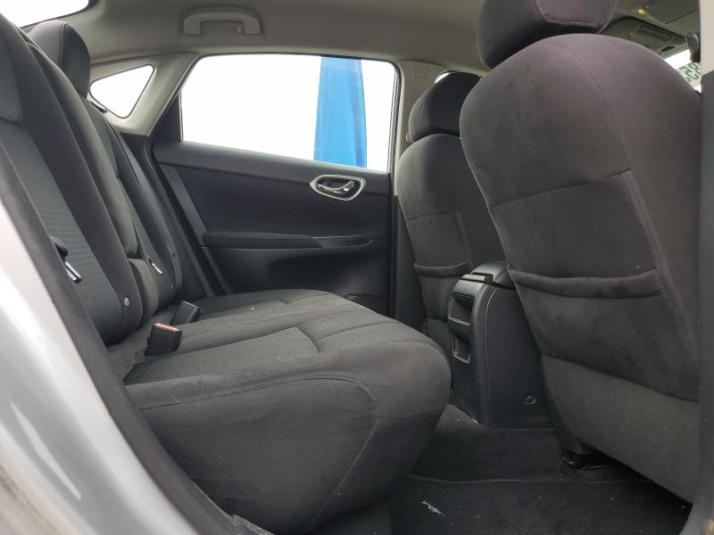 3N1AB7AP5EL618477 - 2014 NISSAN SENTRA S 银色 照片 10