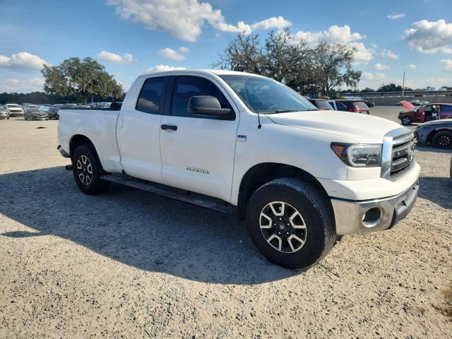 5TFRM5F17AX009408 - 2010 TOYOTA TUNDRA DOUBLE CAB SR5 SILVER photo 4