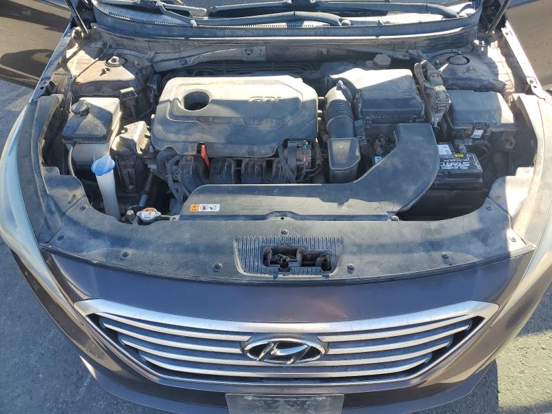 5NPE24AF4FH248001 - 2015 HYUNDAI SONATA SE BROWN photo 11