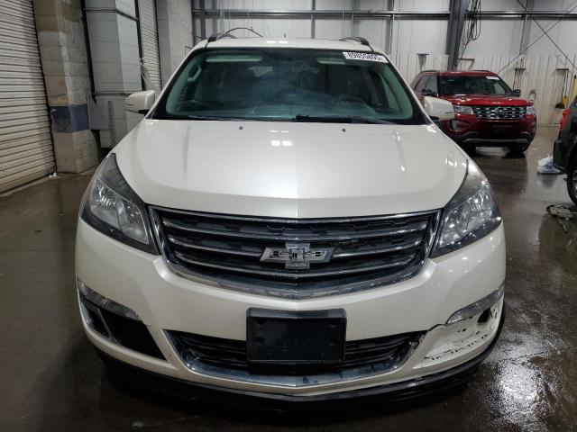 1GNKVGKD6DJ125403 - 2013 CHEVROLET TRAVERSE LT WHITE photo 5