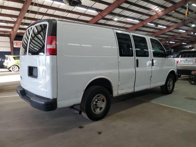 1GCWGAFFXG1143310 - 2016 CHEVROLET EXPRESS G2 WHITE photo 3