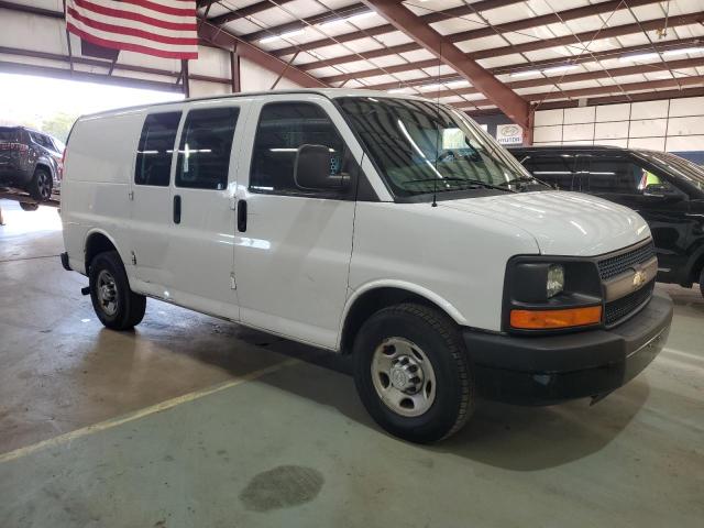1GCWGAFFXG1143310 - 2016 CHEVROLET EXPRESS G2 WHITE photo 4