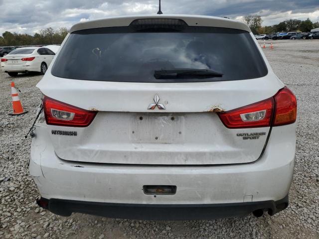 4A4AP3AUXDE005954 - 2013 MITSUBISHI OUTLANDER ES WHITE photo 6