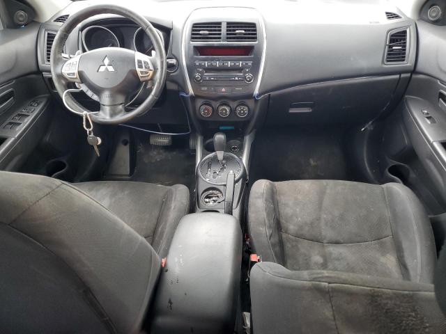 4A4AP3AUXDE005954 - 2013 MITSUBISHI OUTLANDER ES WHITE photo 8