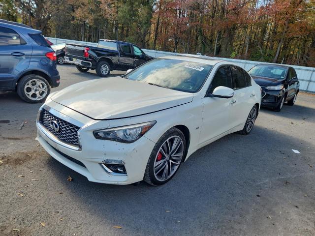2019 INFINITI Q50 LUXE, 