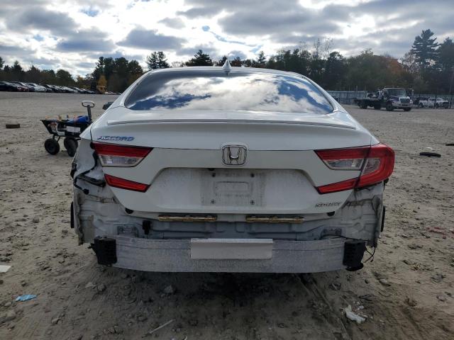 1HGCV1F34JA012669 - 2018 HONDA ACCORD SPORT WHITE photo 6