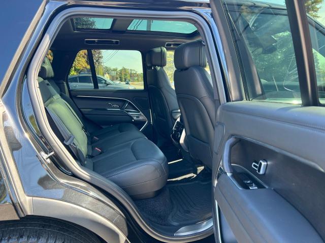 SALKP9E74PA010624 - 2023 LAND ROVER RANGE ROVE SE BLACK photo 6