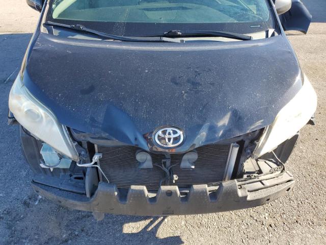 5TDKK3DC7GS710870 - 2016 TOYOTA SIENNA LE BLACK photo 12
