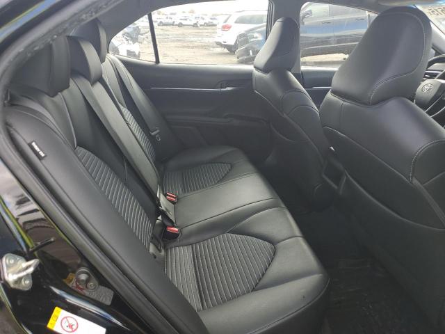 4T1B11HK7JU598255 - 2018 TOYOTA CAMRY L Schwarz Foto 10