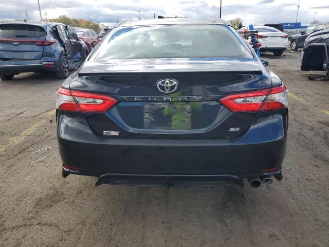 4T1B11HK7JU598255 - 2018 TOYOTA CAMRY L Schwarz Foto 6