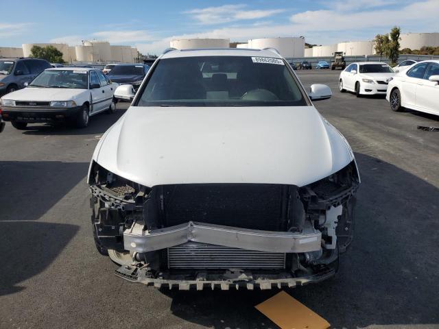 WA1JCCFS6JR019679 - 2018 AUDI Q3 PREMIUM PLUS Білий фото 5