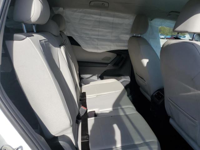 3VV3B7AX3JM018715 - 2018 VOLKSWAGEN TIGUAN SE Білий фото 11