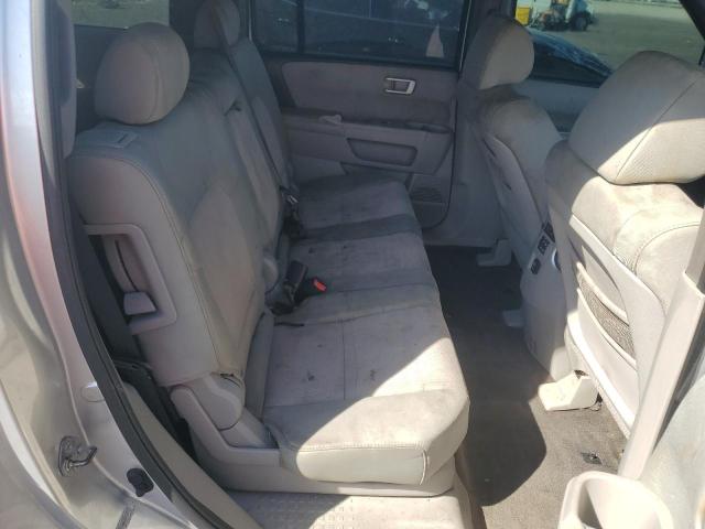 5FNYF3H44BB037521 - 2011 HONDA PILOT EX SILVER photo 11