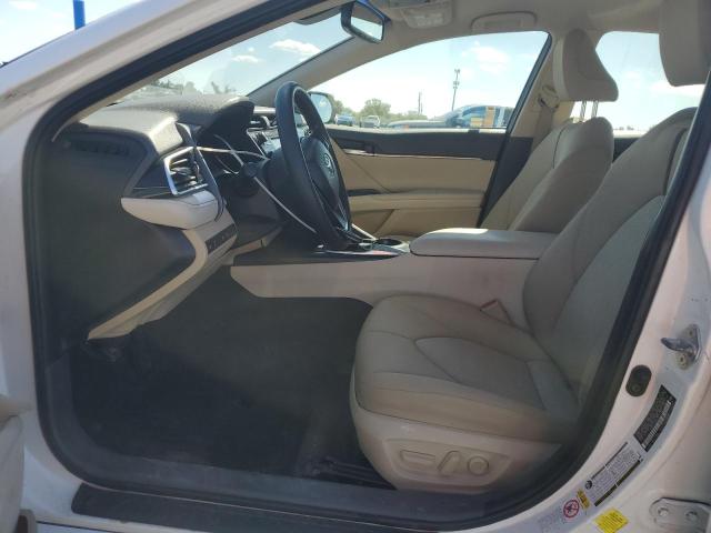 JTNB11HK4J3031586 - 2018 TOYOTA CAMRY L Biały zdjęcie 7