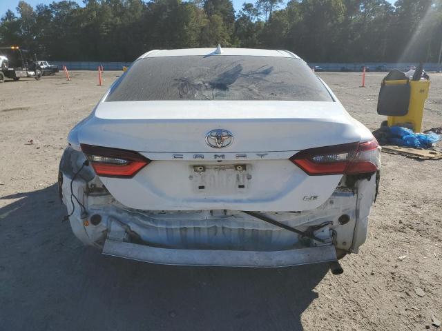 4T1C11AK2NU632767 - 2022 TOYOTA CAMRY LE WHITE photo 6