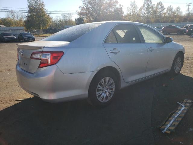 4T1BF1FK0CU538308 - 2012 TOYOTA CAMRY BASE 银色 照片 3
